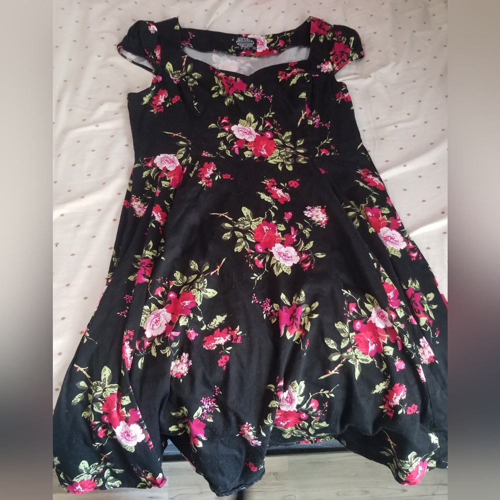 Hearts & Roses Royal Ballet Retro 1950s Floral Print Flare Swing Dress (size 16)